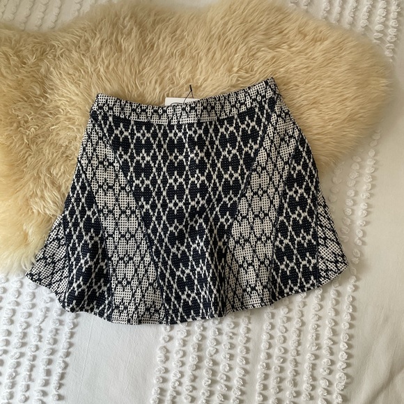 DEREK LAM CROSBY SKIRT - Picture 2 of 5